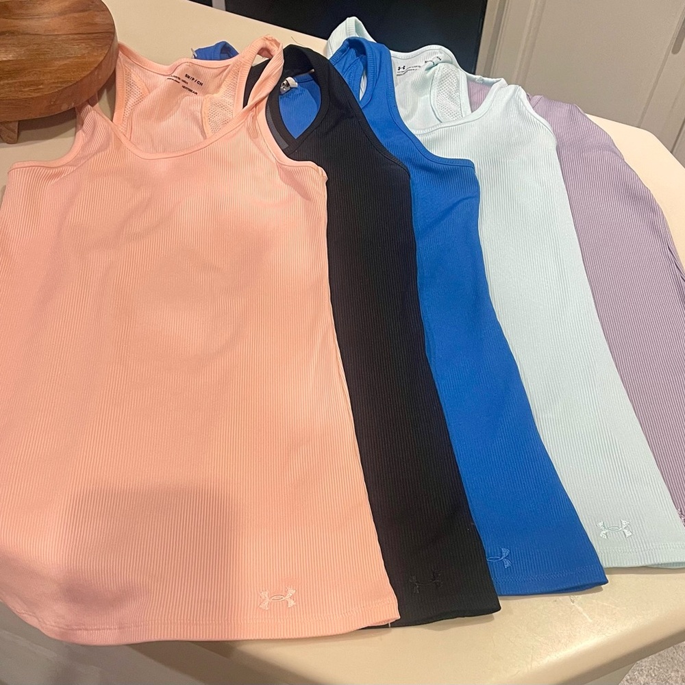 Under Armour Sport Tanks Bundle of 5 (S) -SOLD!!!!!
